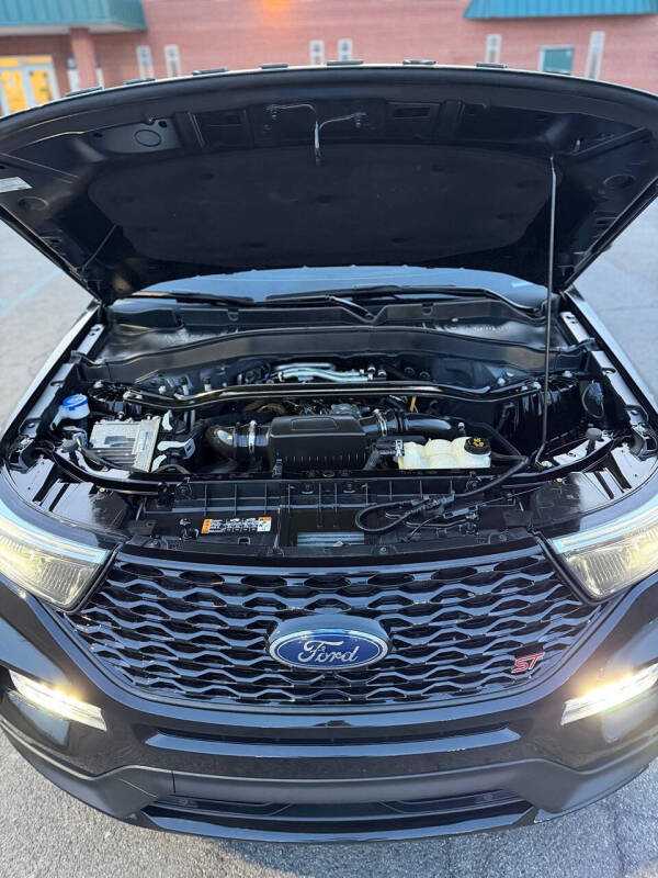 2021 Ford Explorer ST