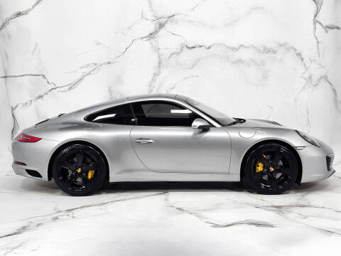 2019 Porsche 911 Carrera