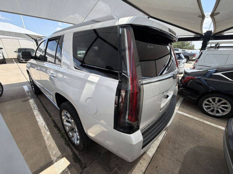 2019 Cadillac Escalade Platinum