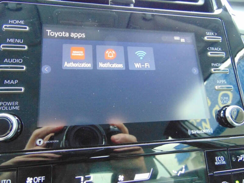 2021 Toyota Prius LE