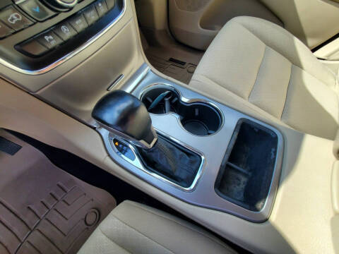 2020 Jeep Grand Cherokee Laredo