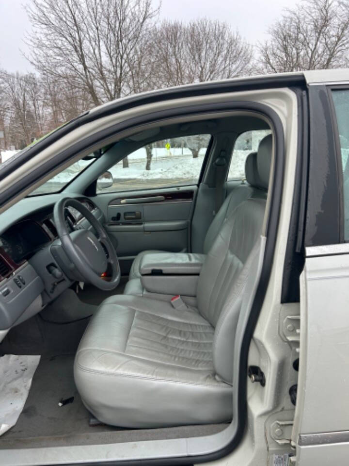 2005 Lincoln Town Car for sale at Main Street Motors Of Buffalo Llc in Springville, NY