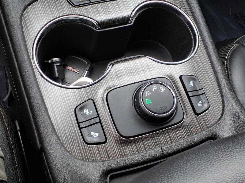2020 GMC Acadia SLT