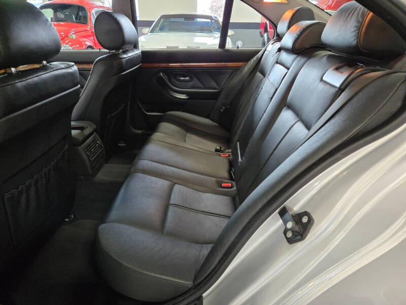 2000 BMW 5 Series 528i