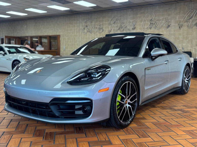 2023 Porsche Panamera 4 E-Hybrid Platinum Edition