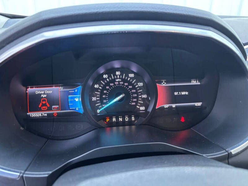 2017 Ford Edge Titanium