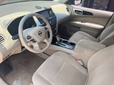 2013 Nissan Pathfinder SV