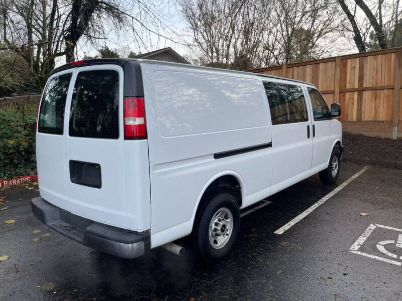 2018 GMC Savana 2500