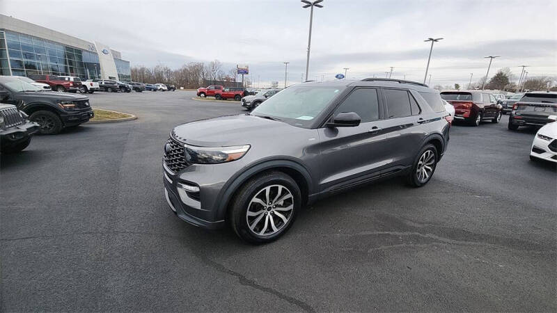 2022 Ford Explorer ST-Line