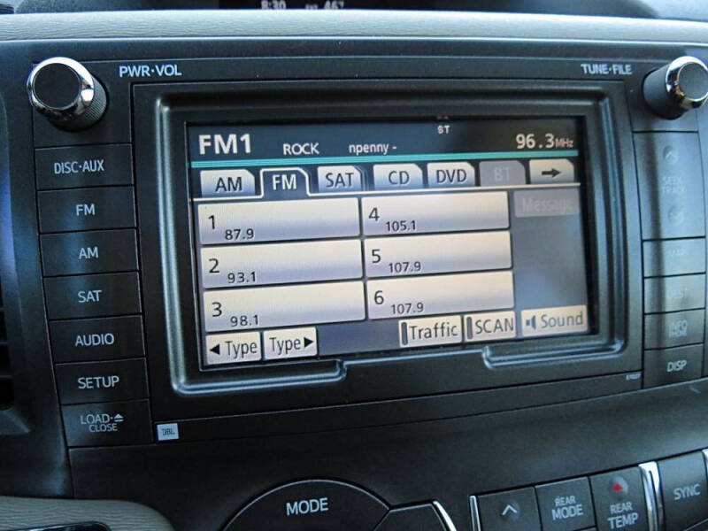 2013 Toyota Sienna Limited 7-Passenger