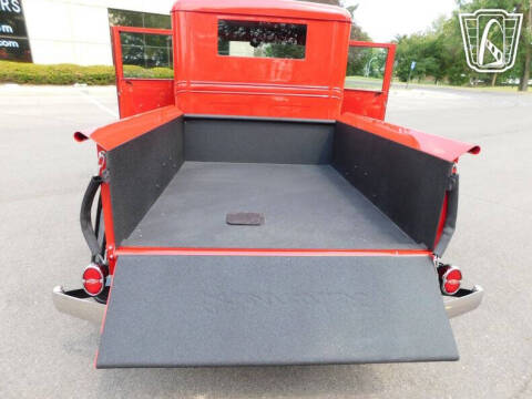 1933 Chevrolet Apache