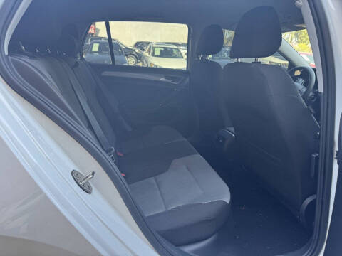 2016 Volkswagen e-Golf SE