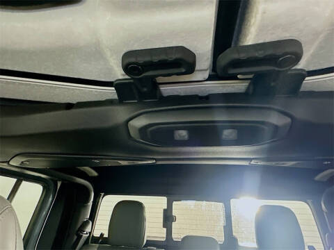 2025 Jeep Gladiator Mojave X