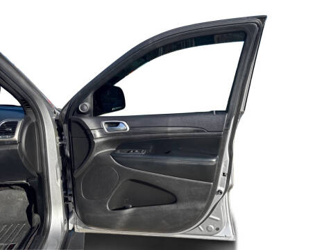 2019 Jeep Grand Cherokee Laredo