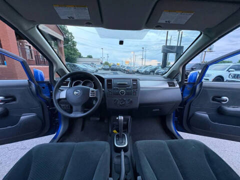2011 Nissan Versa 1.8 S