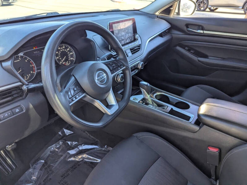 2021 Nissan Altima 2.5 SV