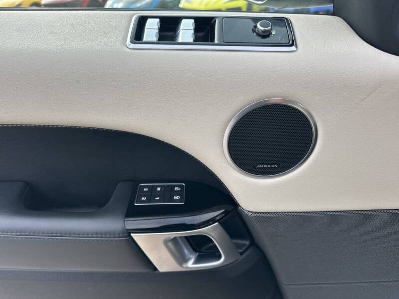 2021 Land Rover Range Rover Sport HSE Silver Edition