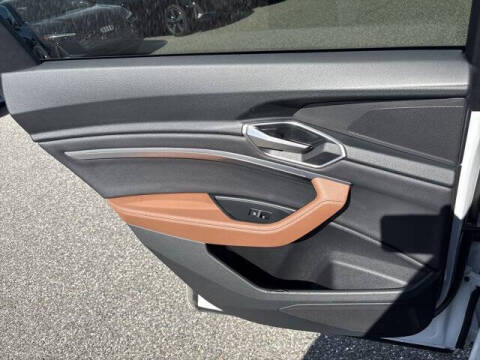 2024 Audi Q8 e-tron quattro Premium