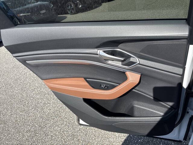 2024 Audi Q8 e-tron quattro Premium