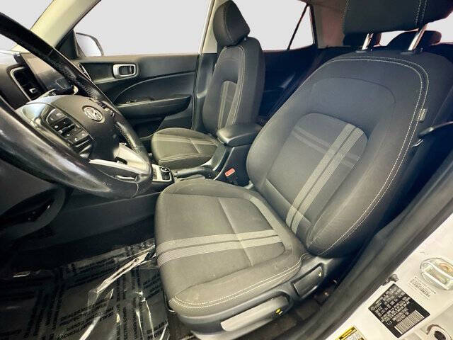 2022 Hyundai Venue SEL