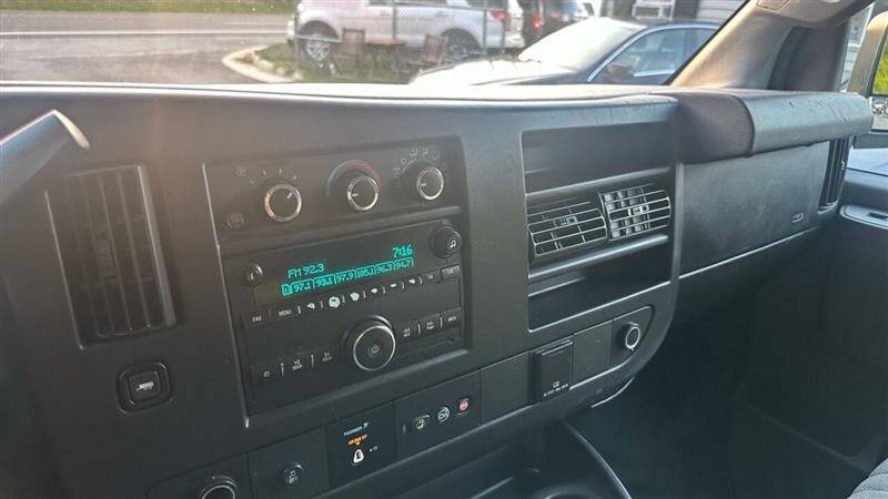 2017 Chevrolet Express 2500