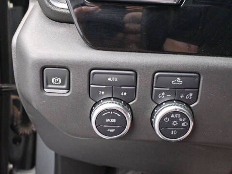 2025 GMC Sierra 1500 Elevation Standard