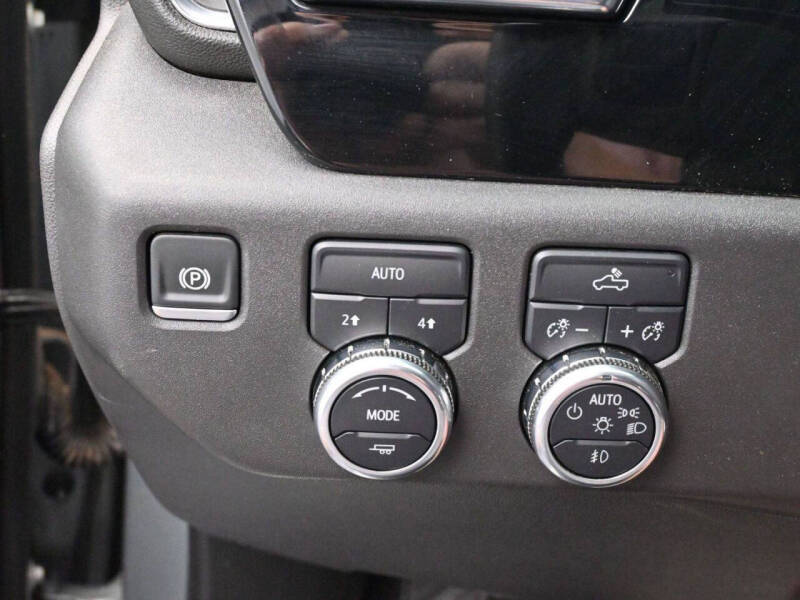 2025 GMC Sierra 1500 Elevation Standard