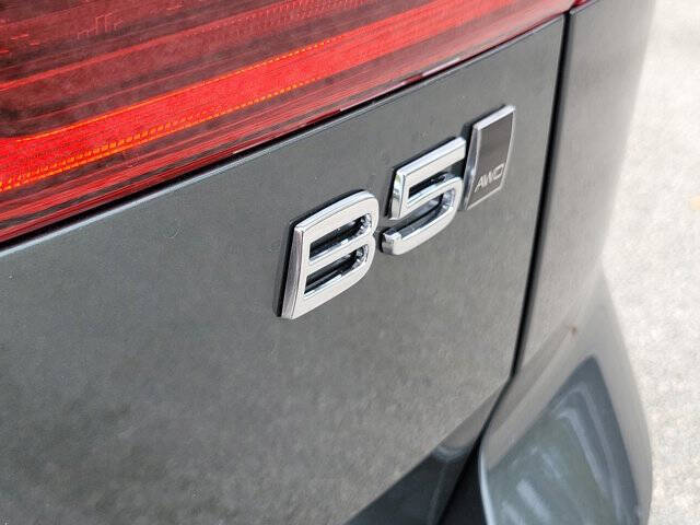 2026 Volvo XC60 B5 Core