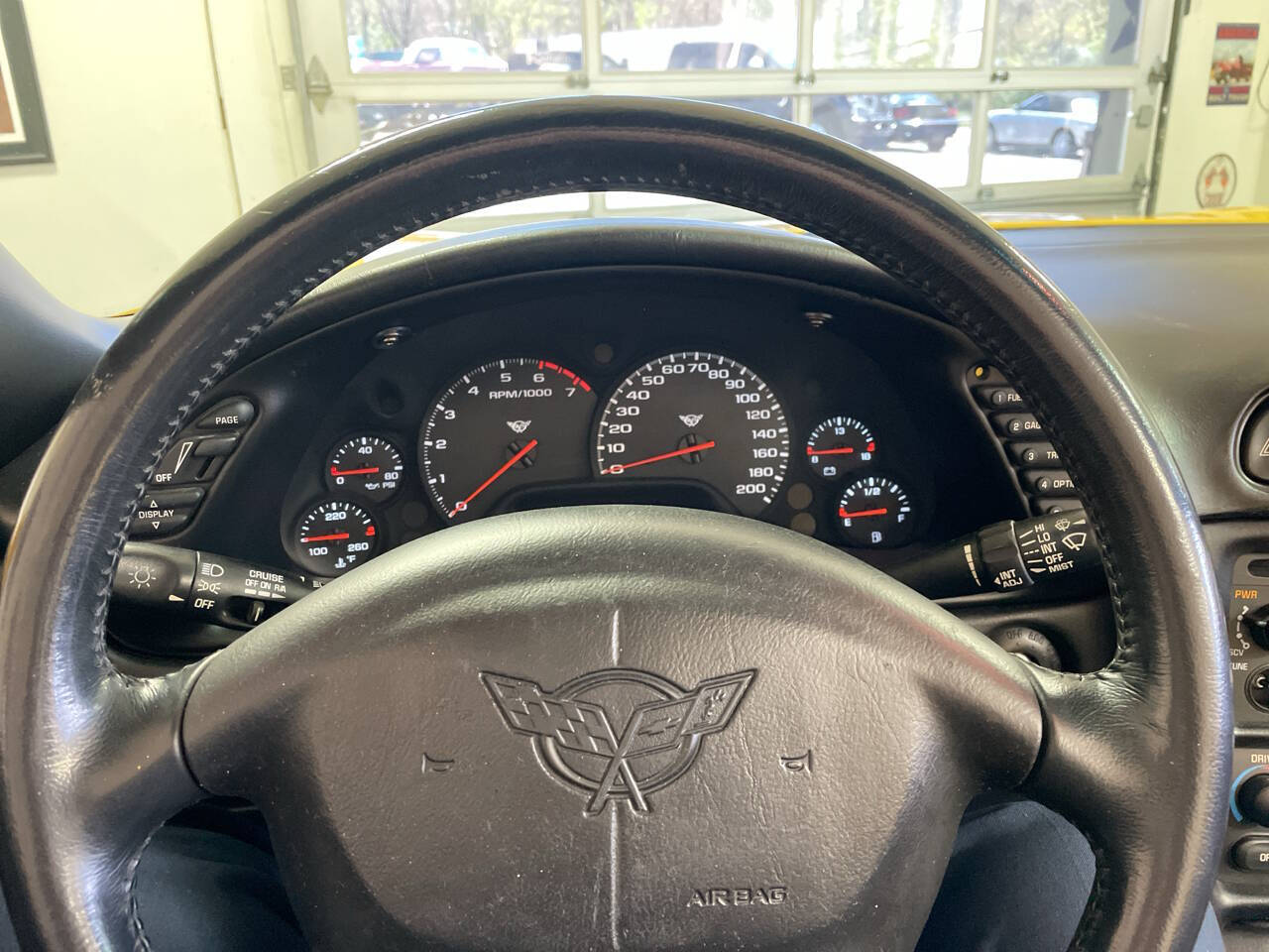 2004 Chevrolet Corvette 16