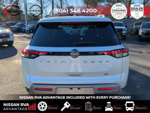 2025 Nissan Pathfinder SL