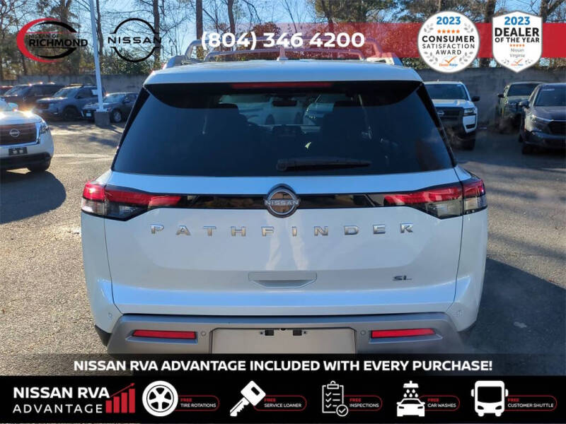 2025 Nissan Pathfinder SL