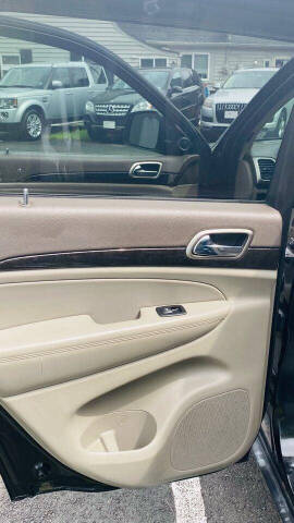 2011 Jeep Grand Cherokee Laredo X