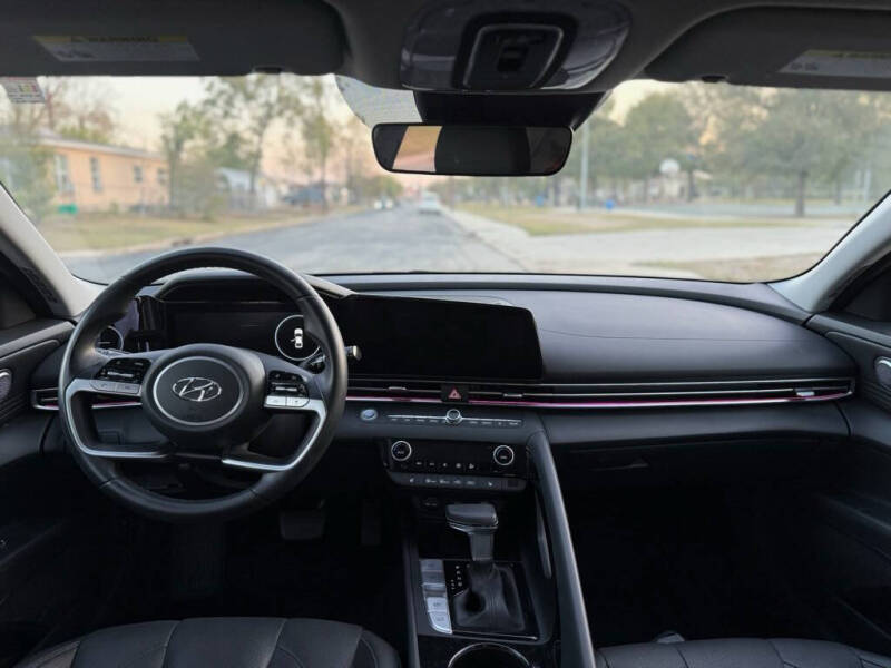 2022 Hyundai Elantra