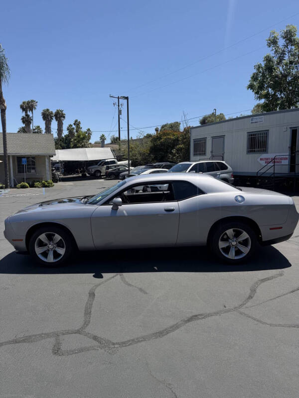 2016 Dodge Challenger SXT