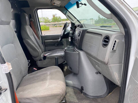 2010 Ford E-Series E-150