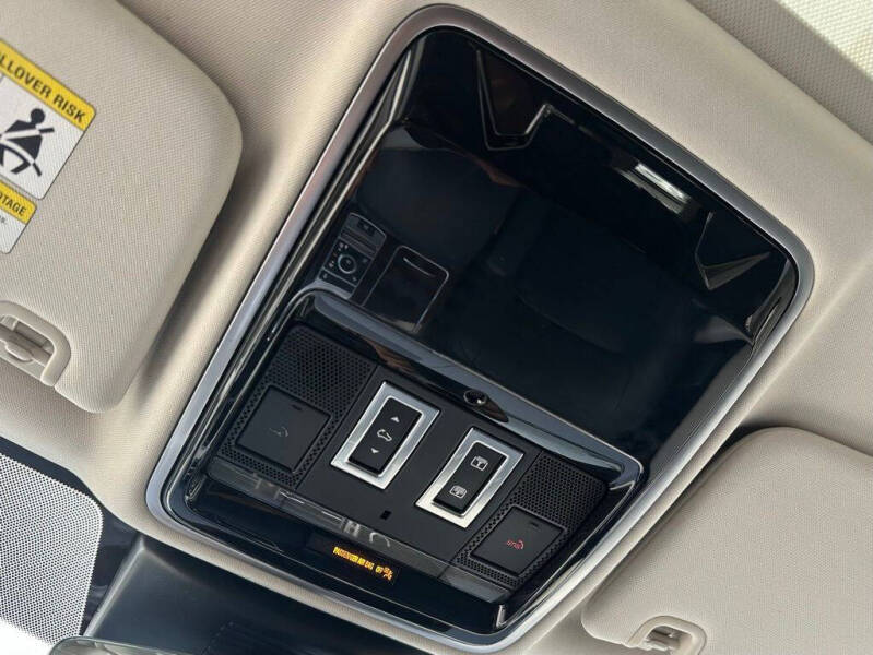 2020 Land Rover Range Rover P525 HSE