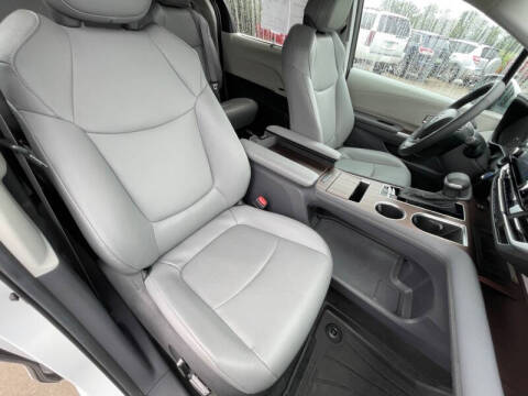 2024 Toyota Sienna XLE 7-Passenger