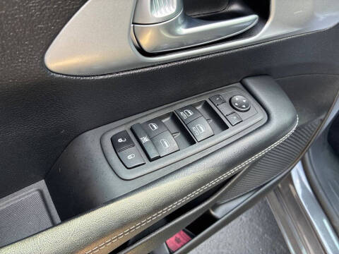 2022 Chrysler Pacifica Touring