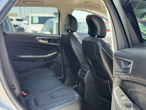 2017 Ford Edge Titanium