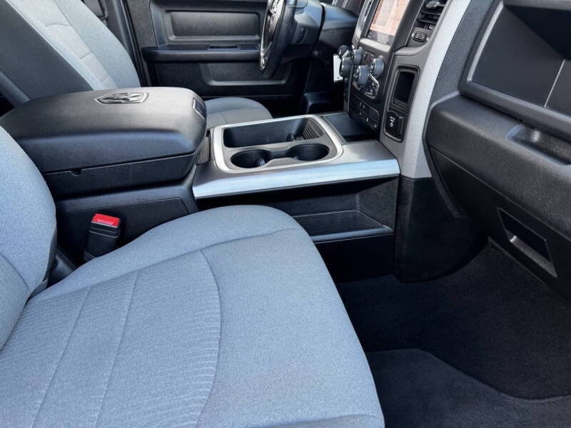 2023 RAM 1500 Classic Express