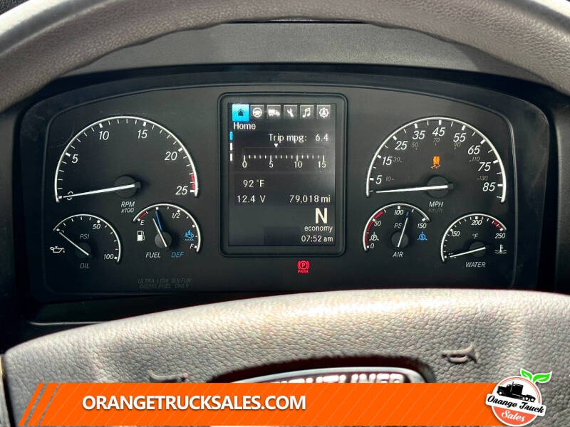 2022 Freightliner Cascadia