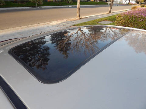 2004 Toyota Camry SE V6