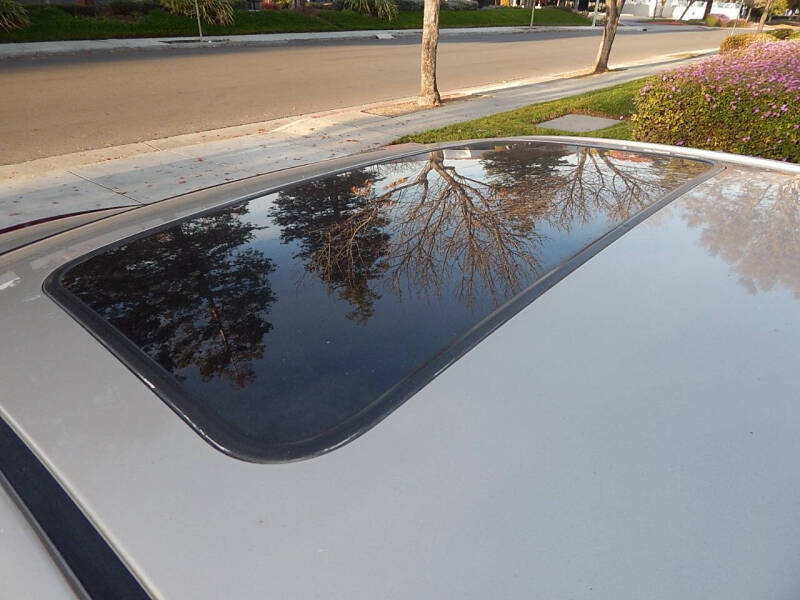 2004 Toyota Camry SE V6