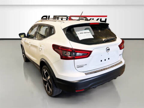 2022 Nissan Rogue Sport SL