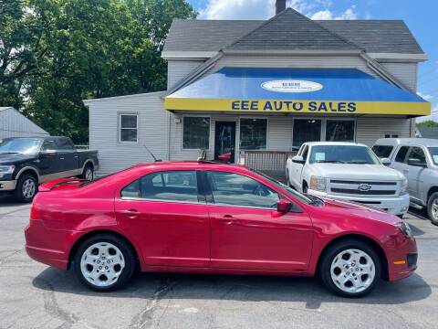 2011 Ford Fusion for sale at EEE AUTO SERVICES AND SALES LLC in Cincinnati OH