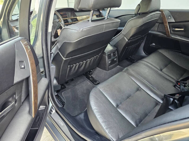 2004 BMW 5 Series 545i