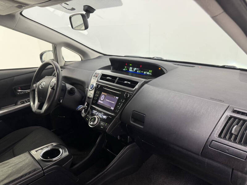 2015 Toyota Prius v Two
