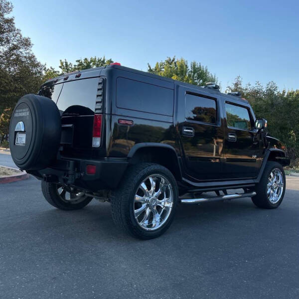 2005 HUMMER H2 Lux Series
