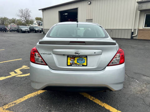 2019 Nissan Versa S Plus