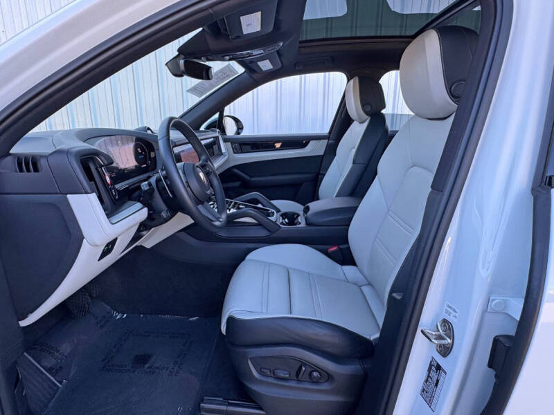 2024 Porsche Cayenne E-Hybrid